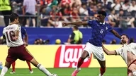 أثارت أيديولوجية جود بيلينجهام "العصرية" ضجة كبيرة في كأس العالم، حيث تفوق في كل شيء بدءًا من مظهره وحتى إحساسه بالأناقة. 11 أسياد خط الوسط: رودري وفابيان رويز يكبحان جماح فرنسا، ويرسلان إسبانيا إلى نهائي كأس العالم 2026.