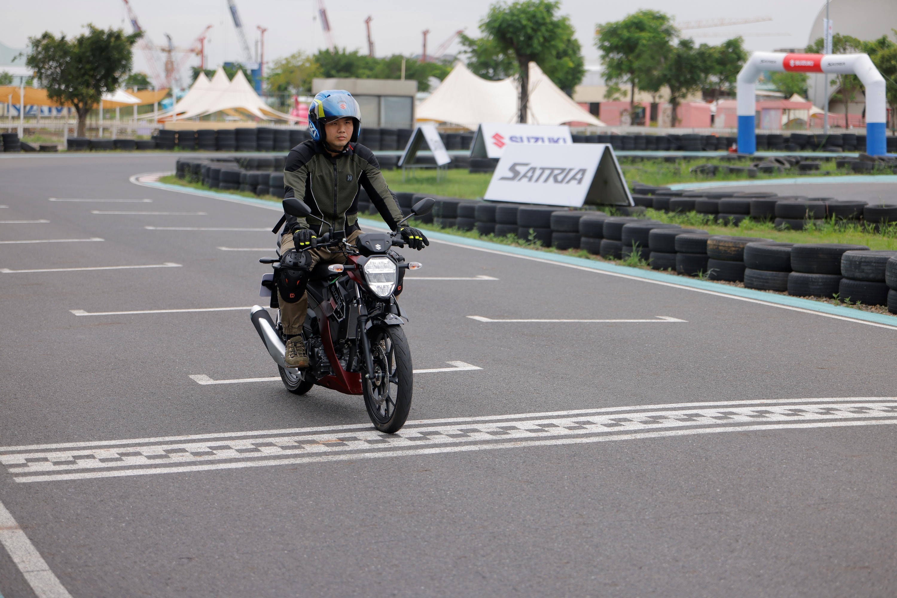 xe máy xăng ảnh 3