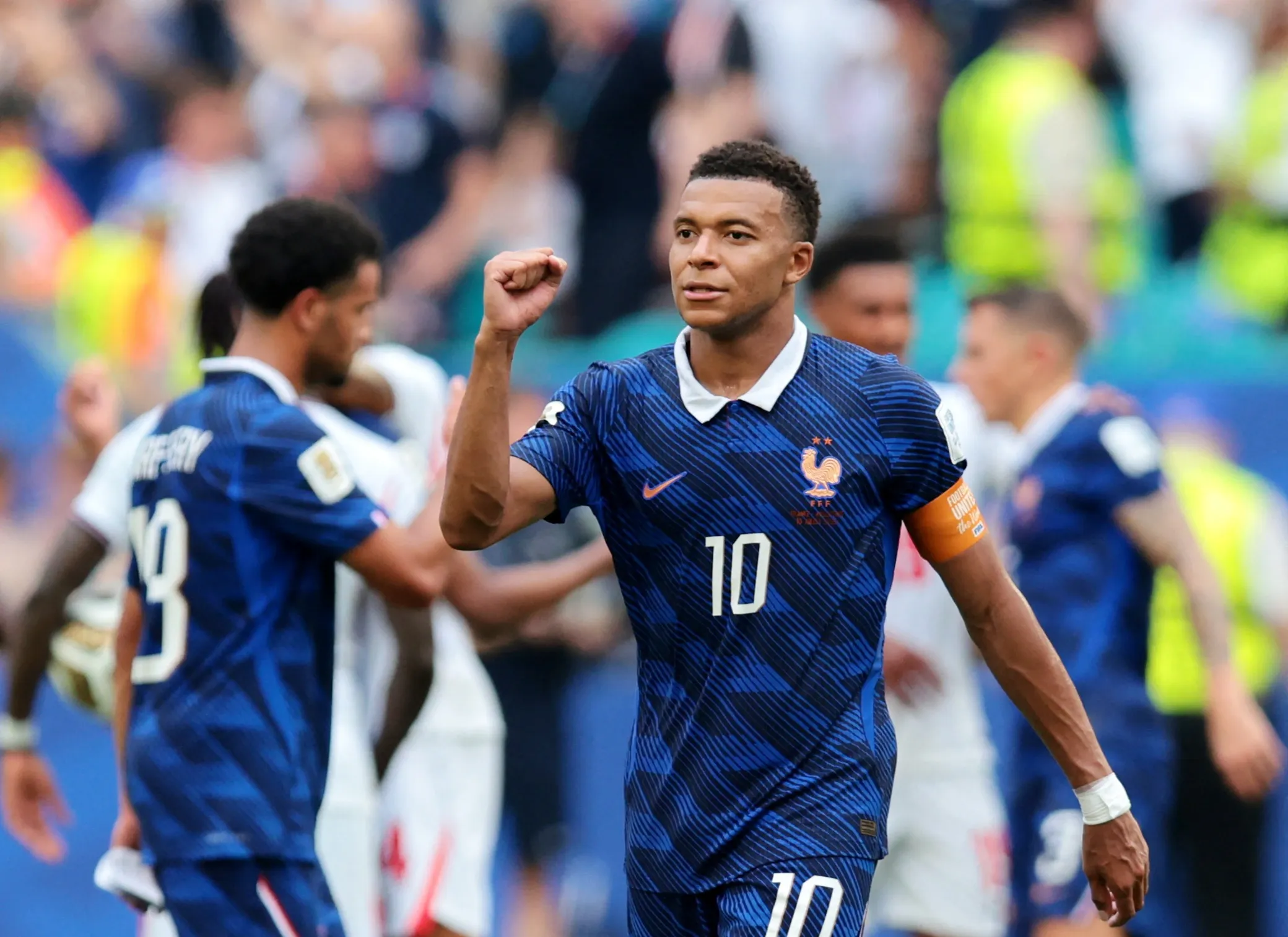 أعلن الاتحاد الدولي لكرة القدم (فيفا) عن أفضل 12 هدفاً في كأس العالم 2026، حيث فاز ميسي بشكل مفاجئ بالجائزة الخاصة. 6 أعلن الاتحاد الدولي لكرة القدم (فيفا) عن أفضل 12 هدفاً في كأس العالم 2026، وفاز ميسي بشكل مفاجئ بالجائزة الخاصة - الصورة 2.