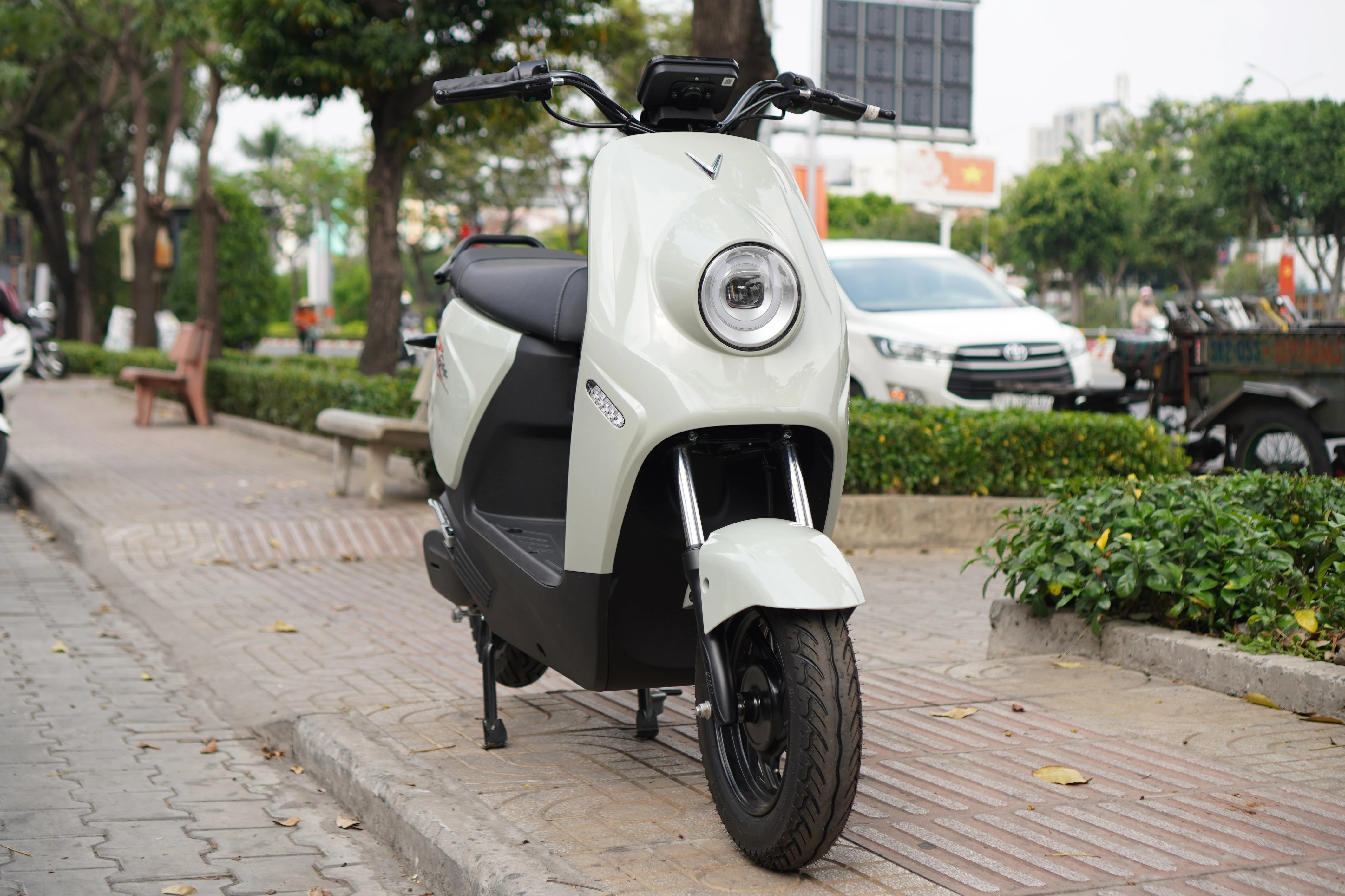 xe máy điện ảnh 1