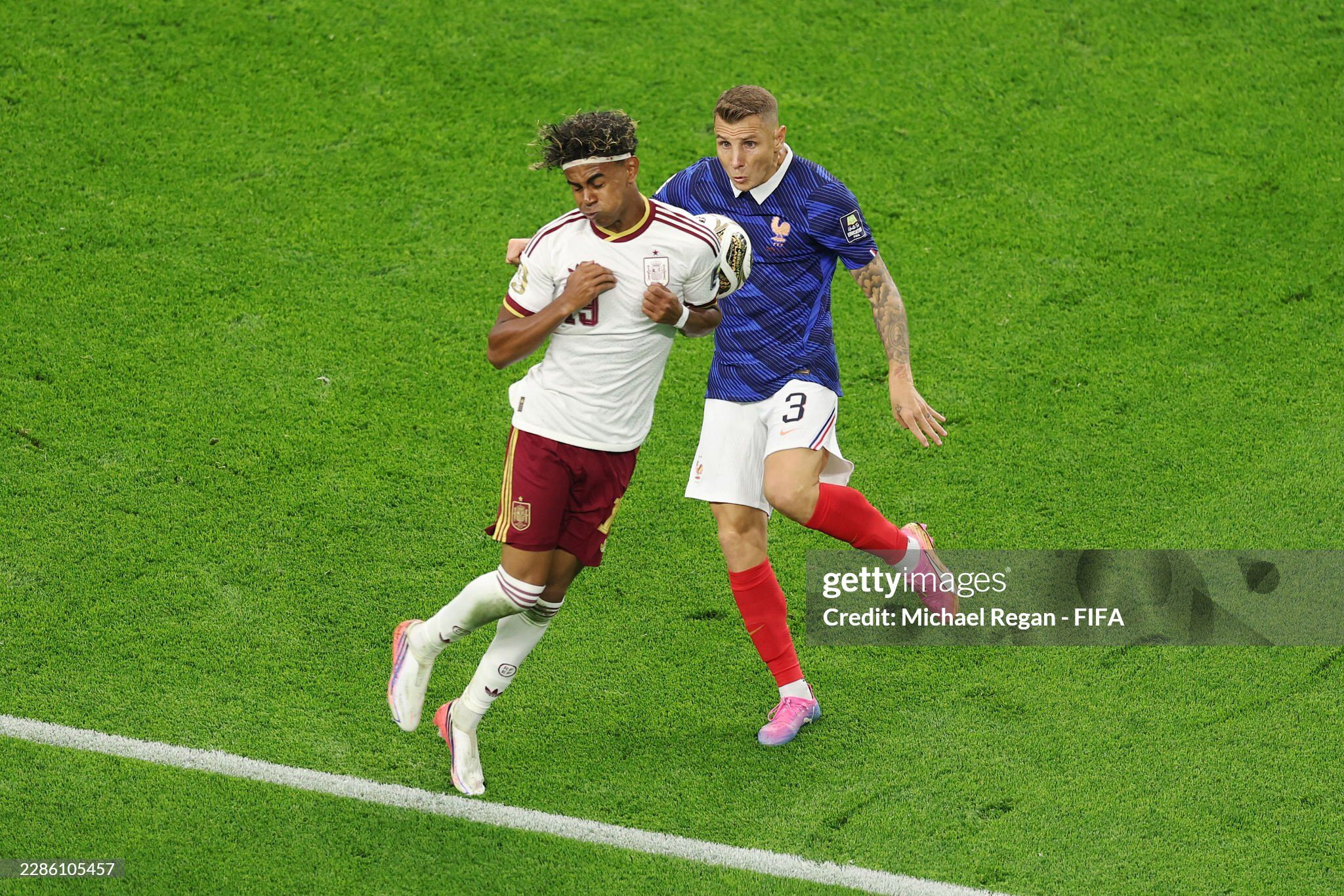إسبانيا 2-0 فرنسا: سيطرة تامة تُقصي "الديكة" من كأس العالم 2026. 9 ارتكب ديني خطأً ضد يامال.