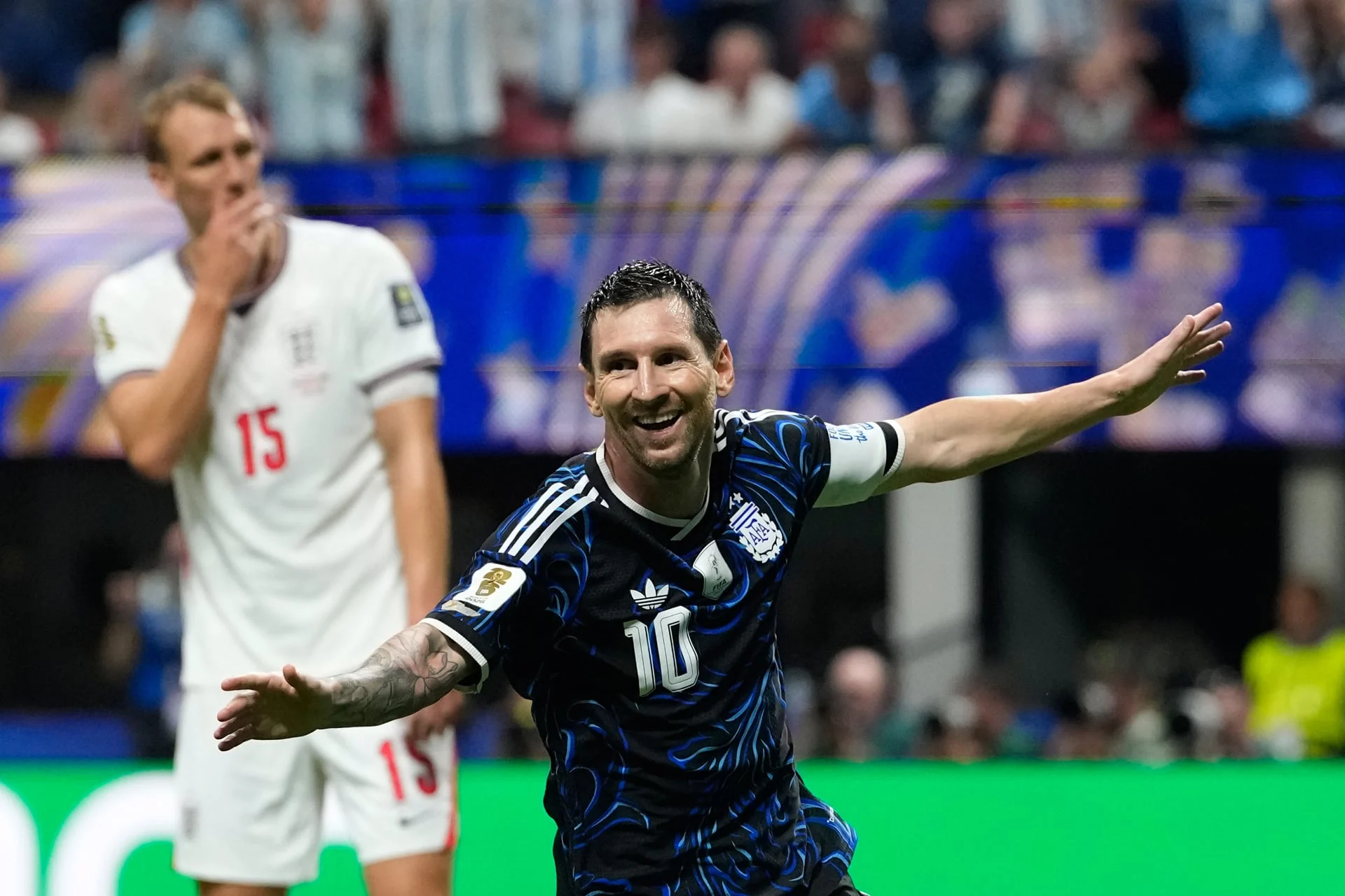 احتمالات الفوز بلقب ملك التمريرات الحاسمة في كأس العالم 2026: هل يستطيع مايكل أوليس الصمود أمام ضغط ليونيل ميسي؟ 6 الفوز بلقب ملك التمريرات الحاسمة في كأس العالم 2026