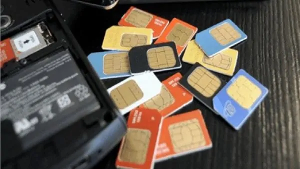 احذر المسائلة الاتصالات تعلن طريقتان لكشف الخطوط المجهولة باسمك وخطوات تفعيل خدمات اطمن لحماية الأطفال 2 الاتصالات تعلن طريقتان لحصر الأرقام المسجلة باسمك