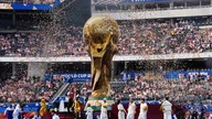 الأرجنتين ضد إنجلترا: ذكريات مارادونا، وحاضر ميسي. 7 قد يقيم الاتحاد الدولي لكرة القدم (فيفا) عرضاً يستمر لمدة تصل إلى 30 دقيقة خلال نهائي كأس العالم 2026.