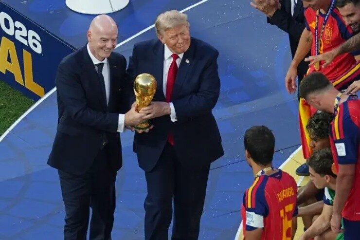 الفشل في نهائي كأس العالم 2026: مزاعم بتهديدات ضد ميسي وموجة من نظريات المؤامرة. 6 تم طرح العديد من نظريات المؤامرة، داخل وخارج الرياضة، لتفسير هزيمة الأرجنتين.