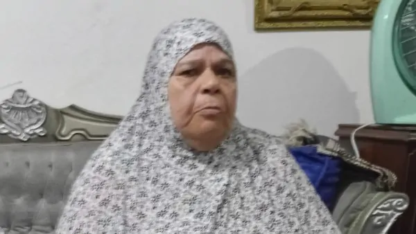 تفاصيل انهاء حياة أم على يد ابنتها بالإسكندرية ساقان داخل حقيبة الجيران يروون الواقعة المؤلمة 2 احدى جيران المجنى عليهاتفاصيل انهاء حياة أم على يد ابنتها