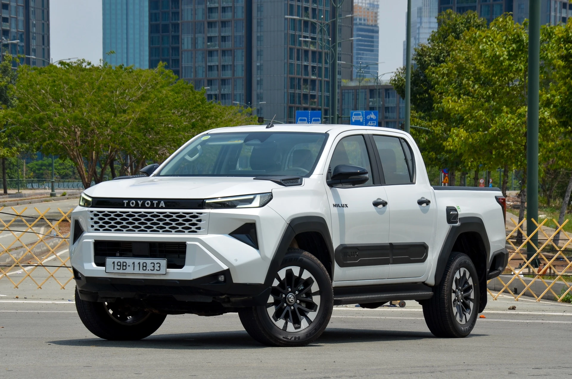 يتفوق على فورد رينجر (الصورة 2) vượt mặt Ford Ranger ảnh 2