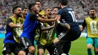 ميسي لاعب استثنائي في كرة القدم.