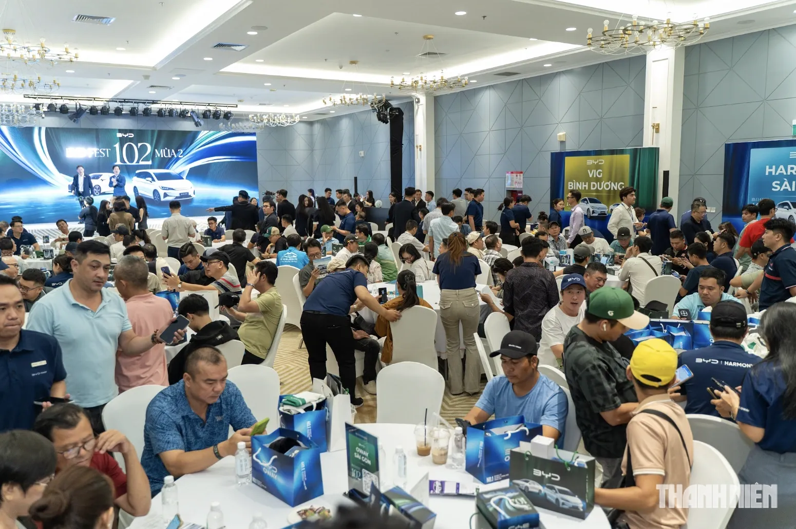 لماذا يختار العديد من السائقين الفيتناميين سيارات BYD عند شراء مركبات لخدمات مشاركة الركوب؟ 6 لماذا يختار العديد من العملاء سيارات BYD عند شراء سيارة لخدمات مشاركة الركوب؟ - الصورة 2.