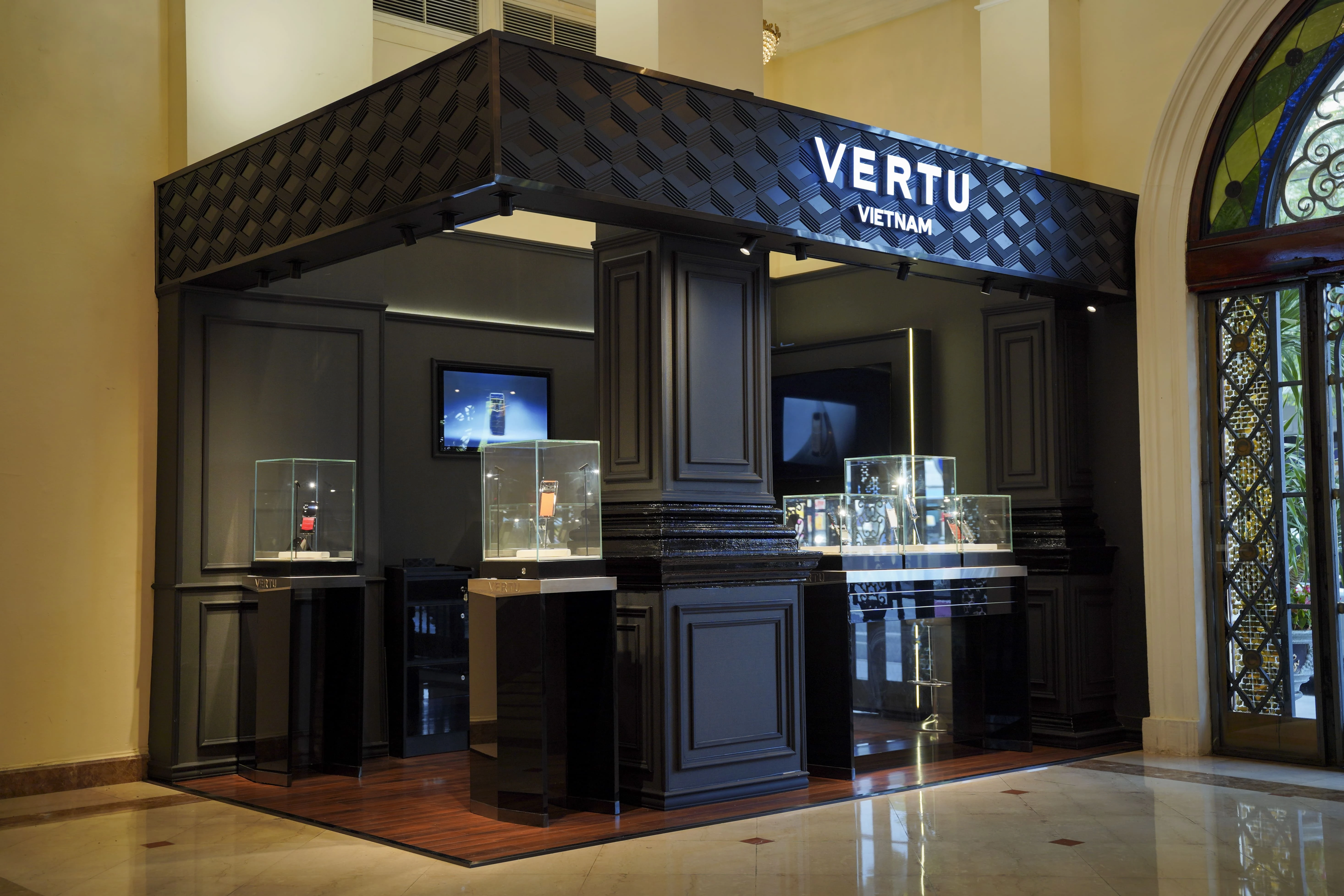 وكيل الذكاء الاصطناعي، فيرتو سيجنتشر، رجل أعمال (الصورة 5) AI Agent, Vertu Signature, doanh nhân ảnh 5
