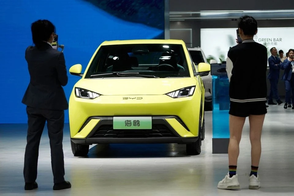 صورة من مصنع BYD رقم 1 nhà máy BYD ảnh 1